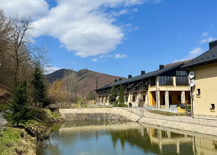 Slorung Wellness Hotel *